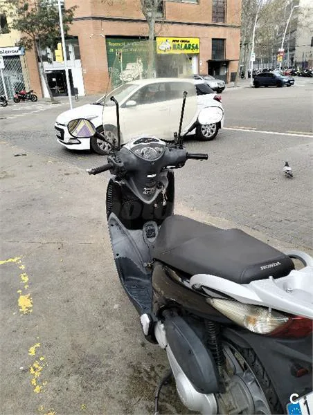 Honda SH150i – Vista 5