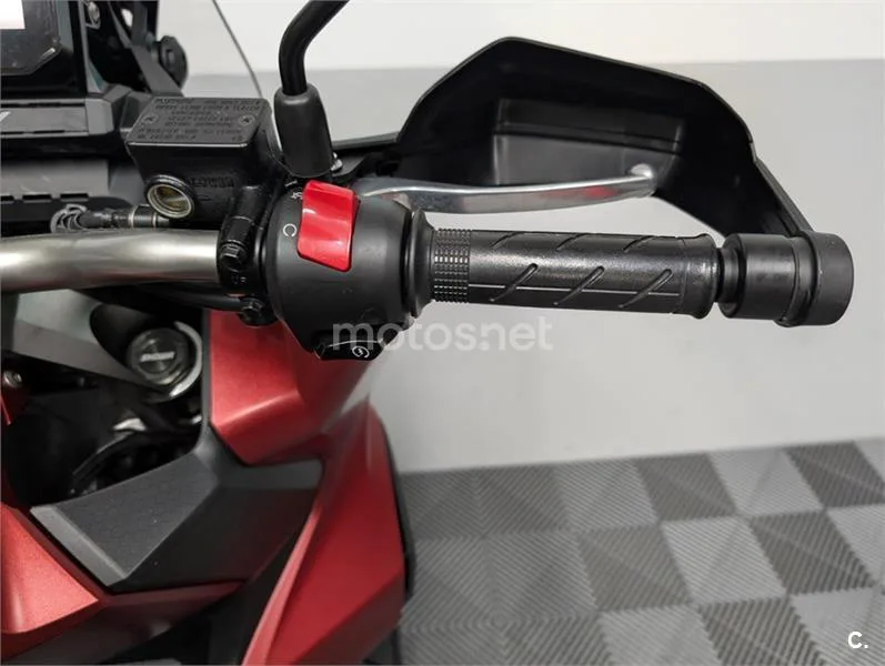 Honda ADV 350 – Vista 12