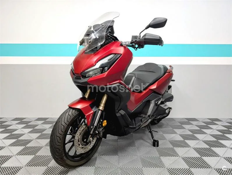 Honda ADV 350 – Vista 4