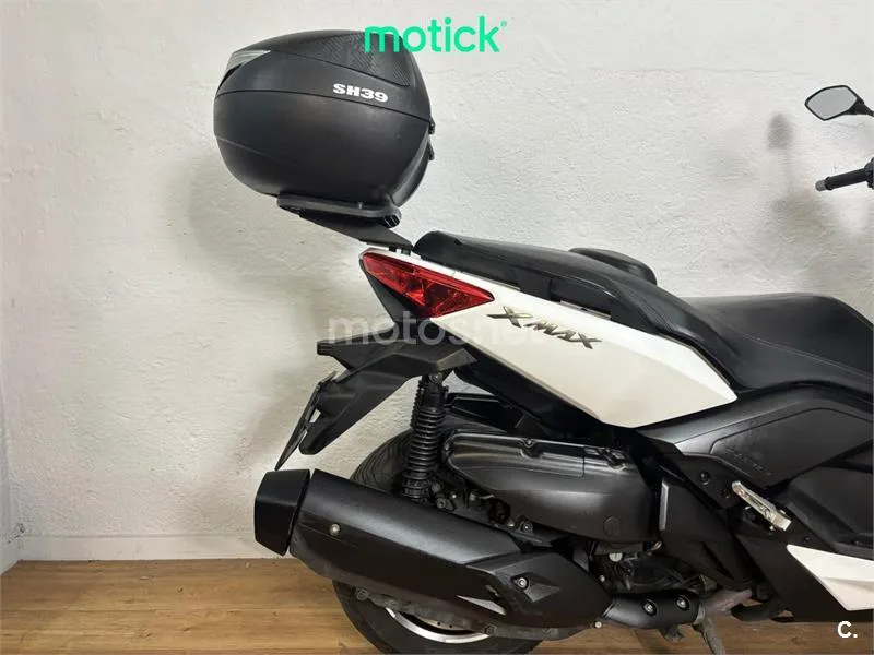 Yamaha XMAX 400 – Vista 3
