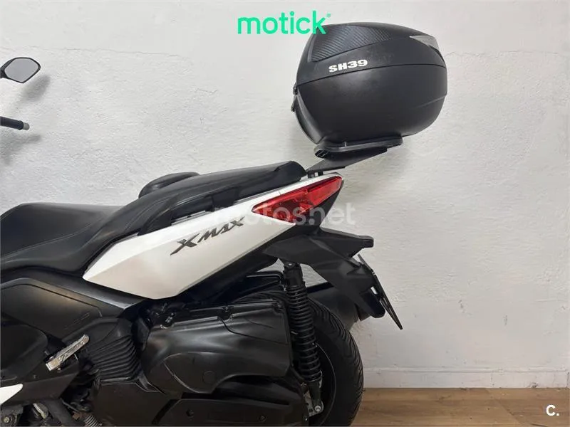 Yamaha XMAX 400 – Vista 9
