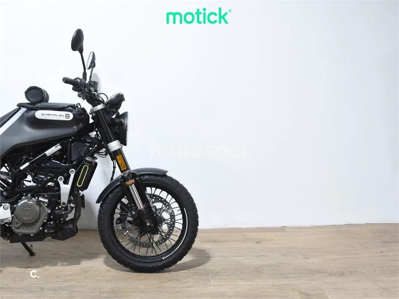 Husqvarna Svartpilen 125 – Vista 4