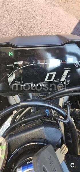 Yamaha R7 – Vista 3