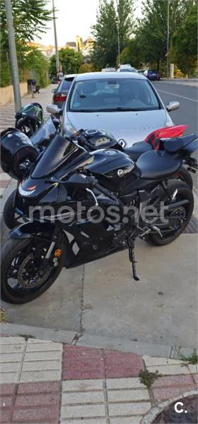 Yamaha R7 – Vista 9