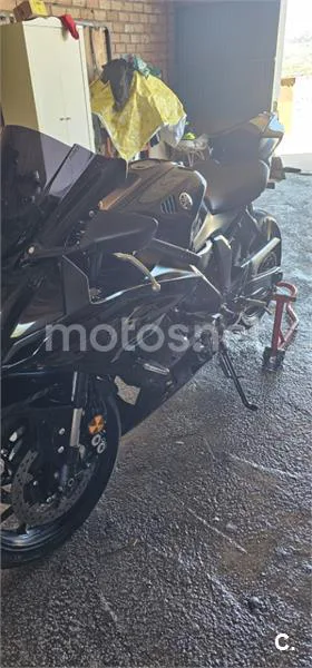 Yamaha R7 – Vista 10