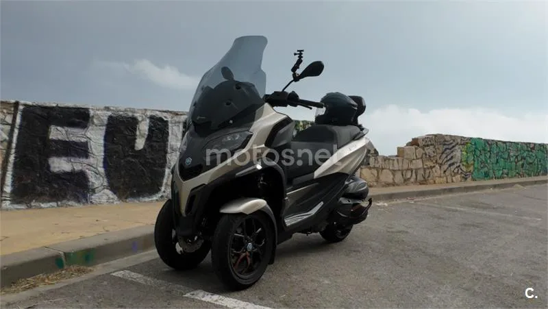 Piaggio MP3 530 Exclusive – Vista 3