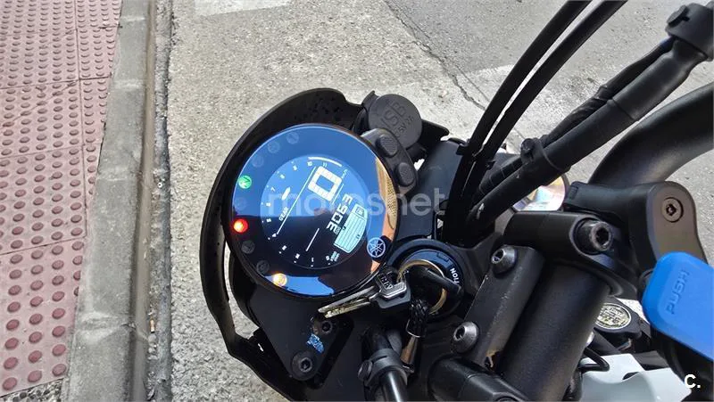 Yamaha XSR 700 – Vista 8
