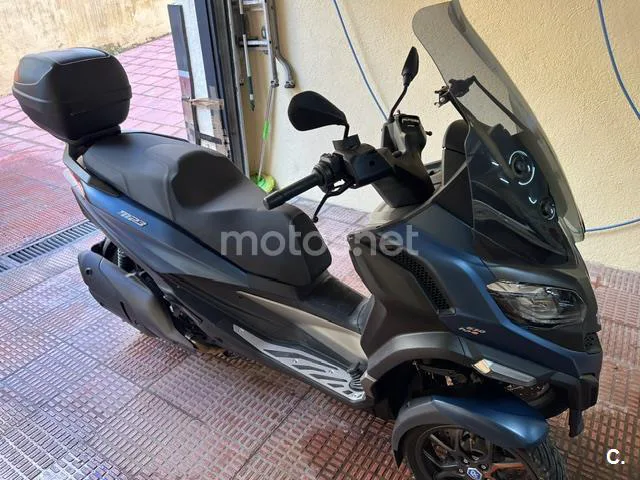 Piaggio MP3 Exclusive 530 – Vista 2