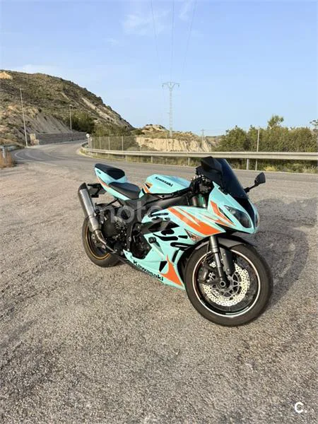 Kawasaki ZX-6R – Vista 3