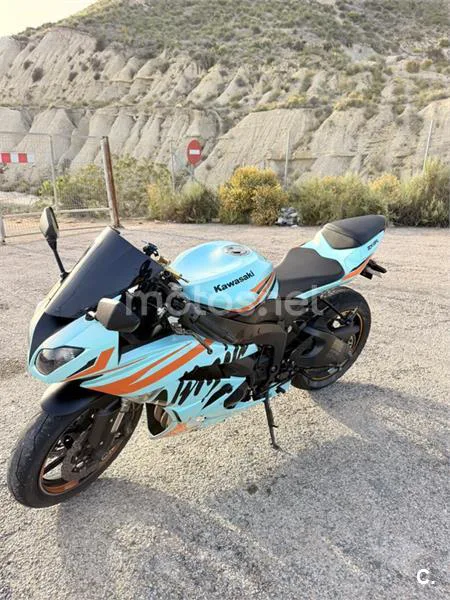 Kawasaki ZX-6R – Vista 5