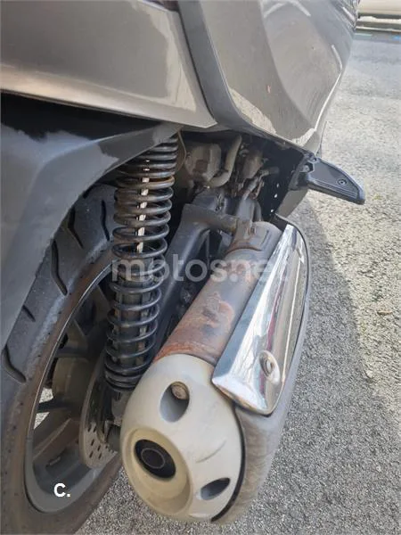 Honda NSS 300 Forza – Vista 9