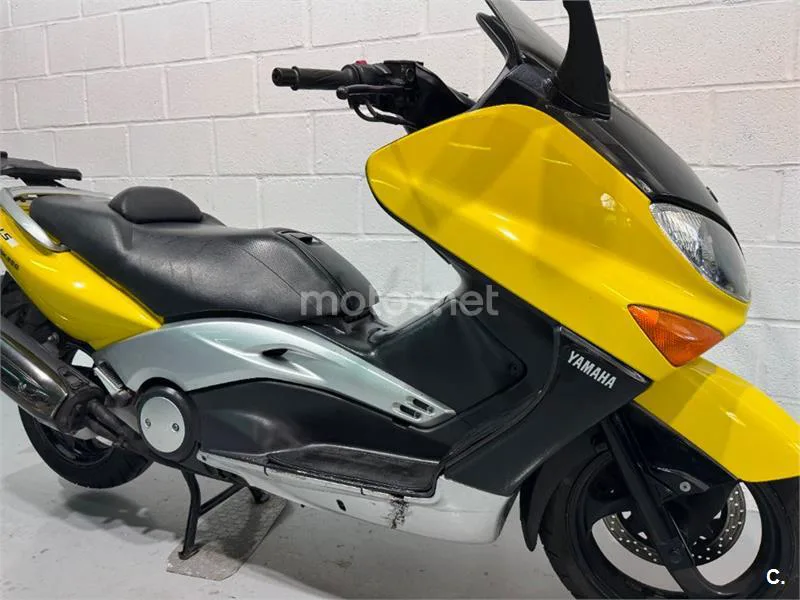 Yamaha TMAX 500 – Vista 16
