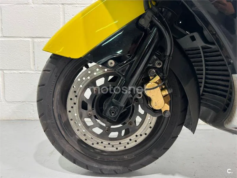 Yamaha TMAX 500 – Vista 20