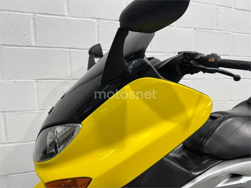 Yamaha TMAX 500 – Vista 21