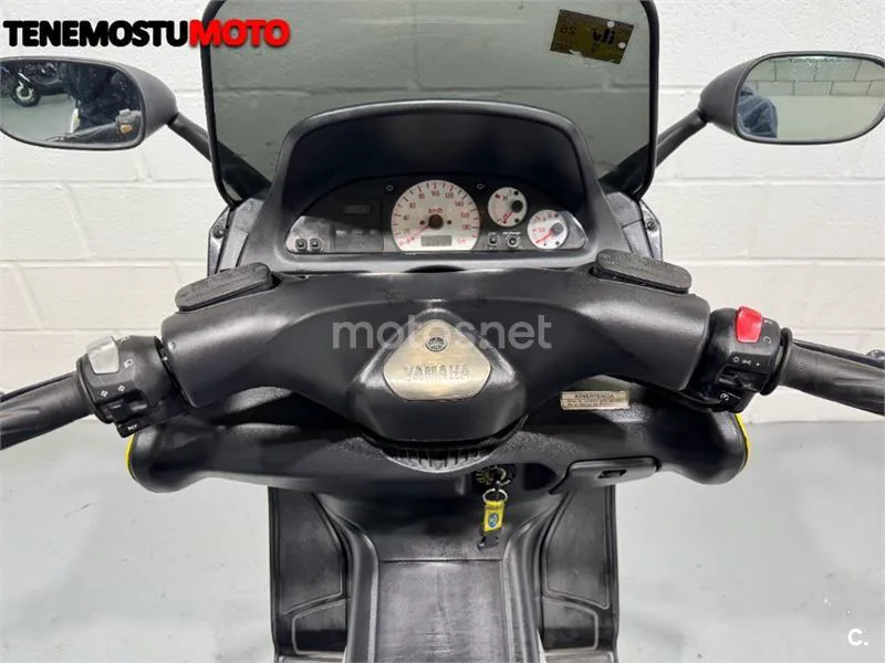 Yamaha TMAX 500 – Vista 10