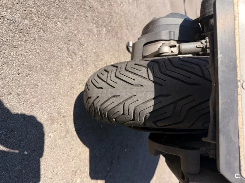 SYM Joymax 300 – Vista 7