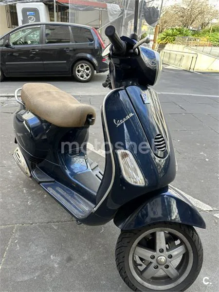 Vespa LX 125 – Vista 7
