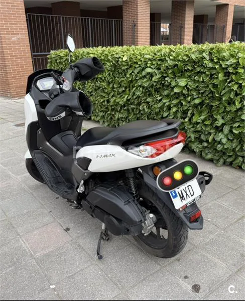 Yamaha NMAX – Vista 2