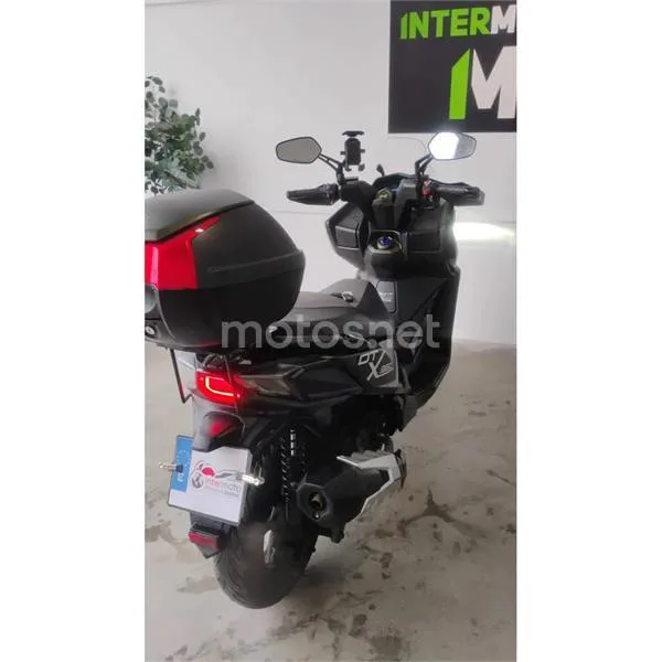 Kymco DTX 350 – Vista 5