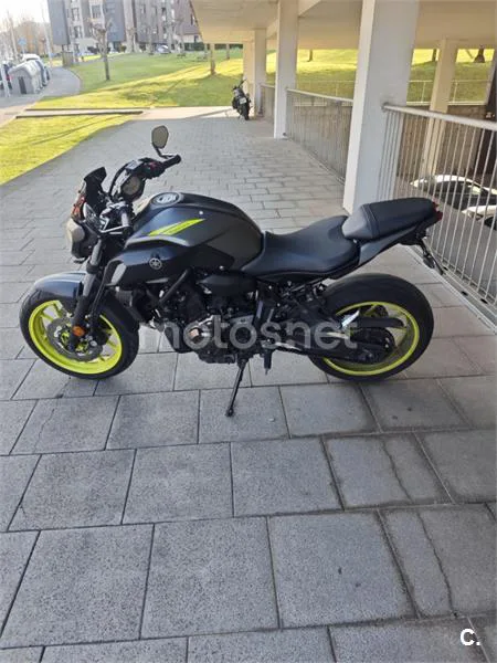 Yamaha MT-07 – Vista 4