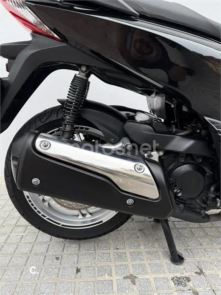 Honda SH300i – Vista 5