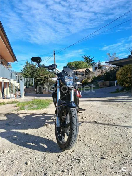 Benelli BN 125 – Vista 2