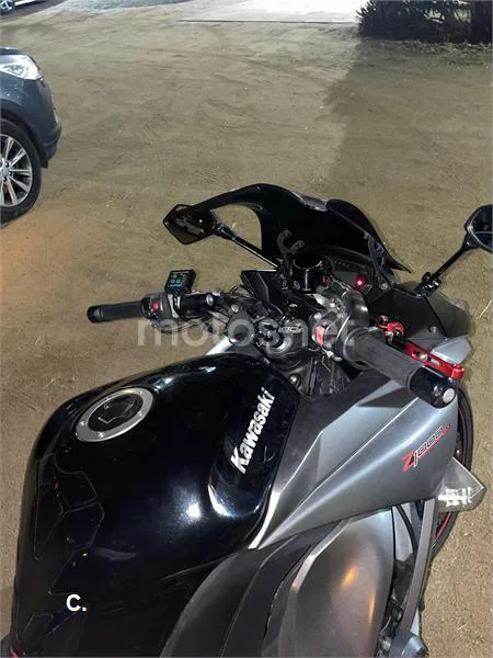 Kawasaki Z 1000 SX – Vista 4