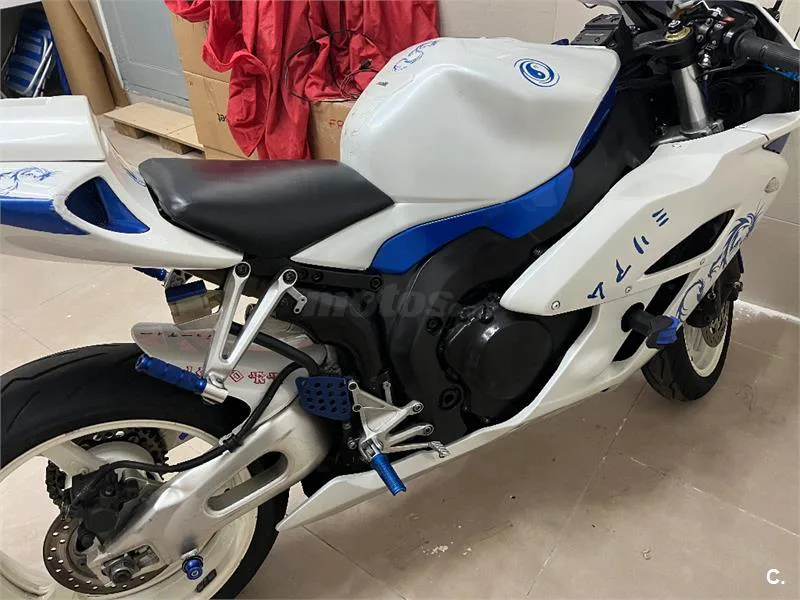 Honda CBR 1000RR Fireblade – Vista 3