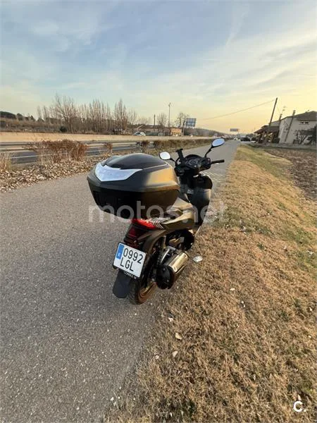 Honda SH300i – Vista 3