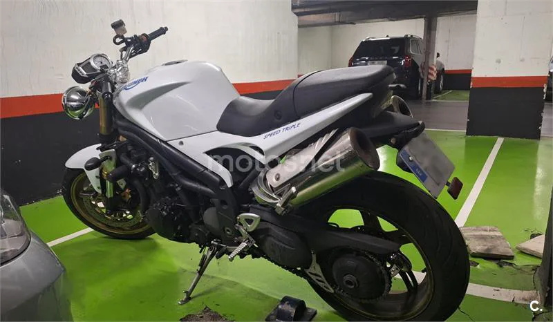 Triumph Speed Triple – Vista 2