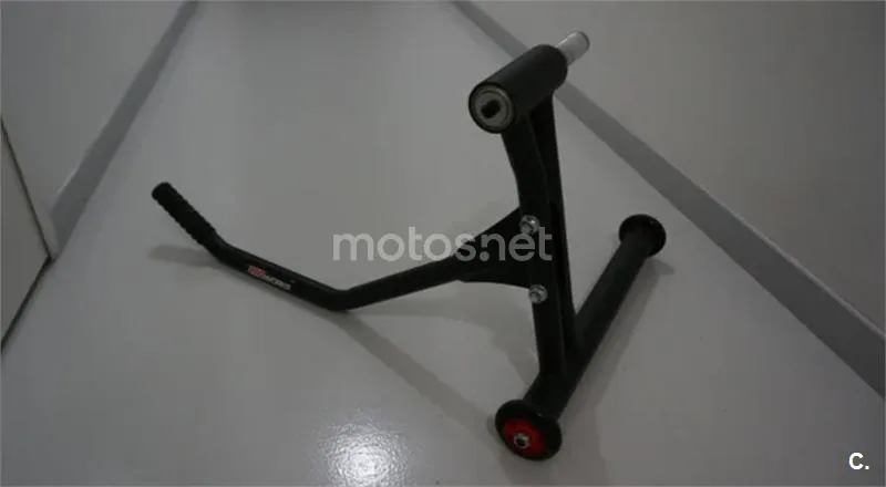 Triumph Speed Triple – Vista 5