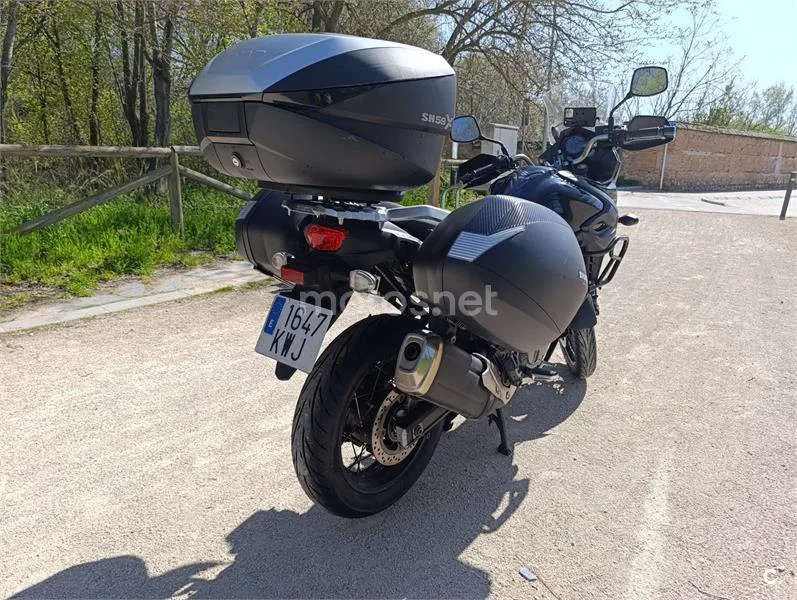 Suzuki V-Strom 650 XT – Vista 9