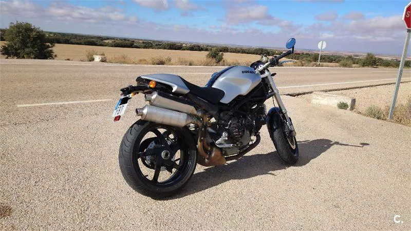 Ducati Monster S2R 1000 – Vista 2