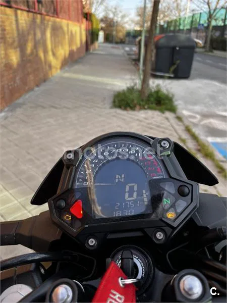Kawasaki Z400 – Vista 6
