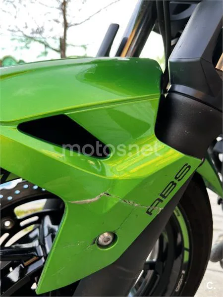 Kawasaki Z400 – Vista 8