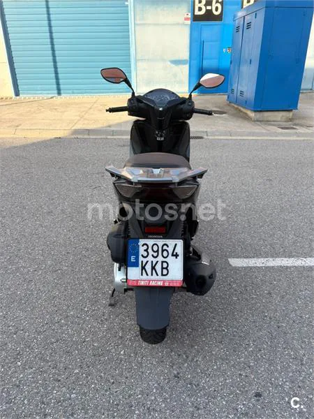 Honda SH125i – Vista 5