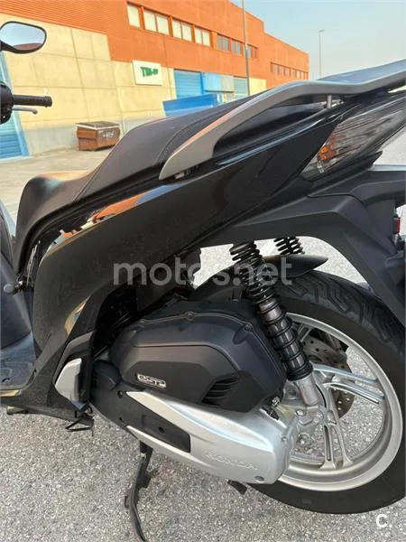 Honda SH125i – Vista 7