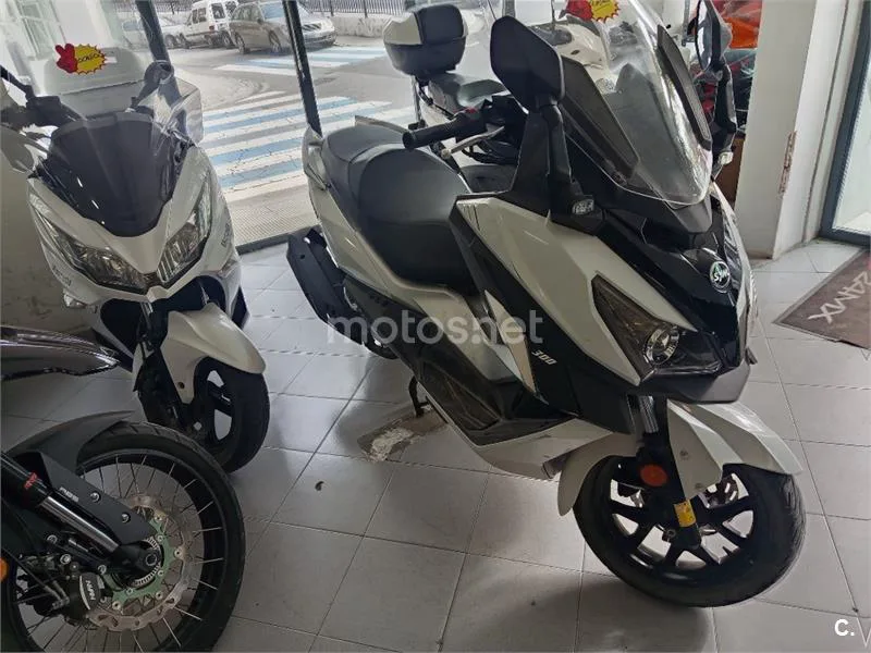 SYM Cruisym – Vista 7