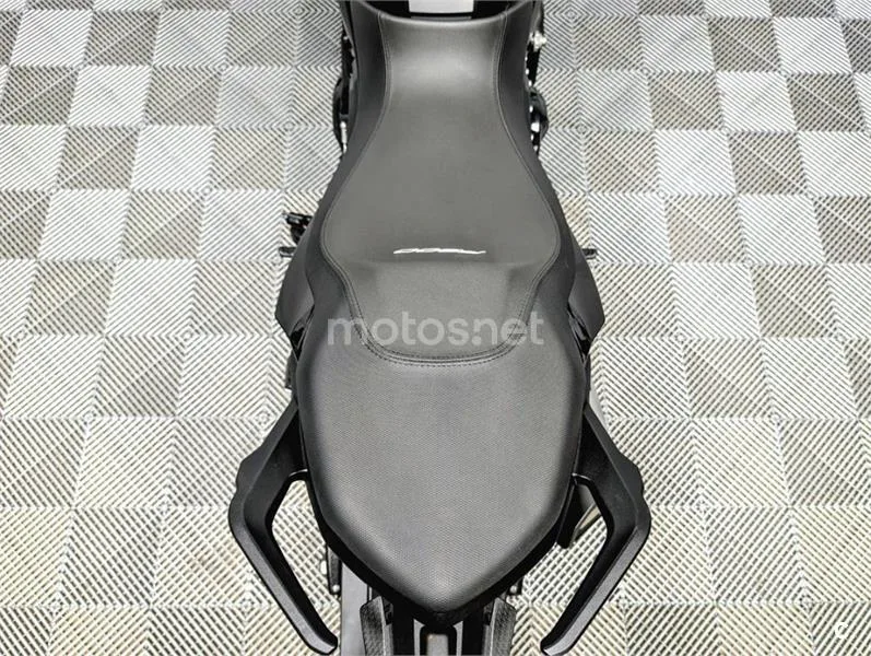 BMW F 900 R – Vista 9