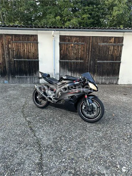 Yamaha R6 – Vista 7