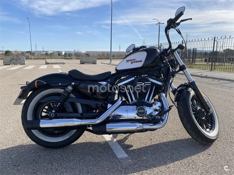 Harley-Davidson Sportster Forty-Eight – Vista 4