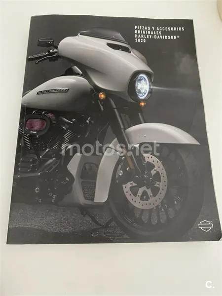 Harley-Davidson Sportster Forty-Eight – Vista 8