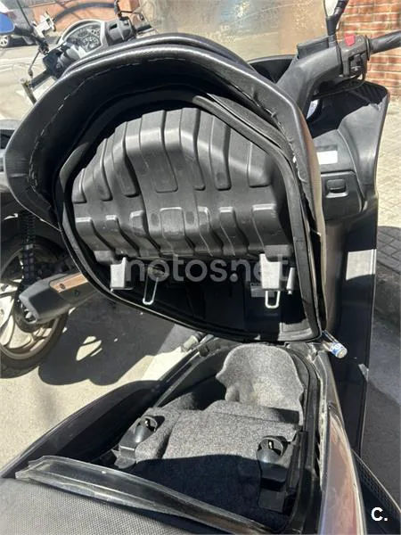 Yamaha Majesty 400 – Vista 6