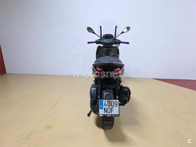 Piaggio Beverly 400 – Vista 4