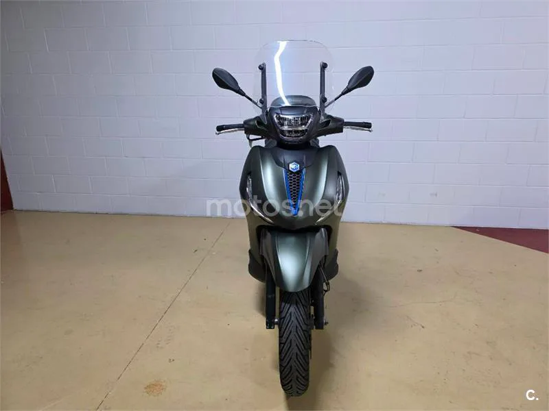 Piaggio Beverly 400 – Vista 5