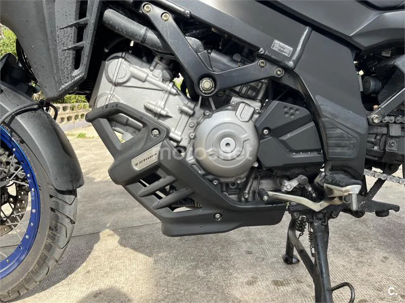 Suzuki V-Strom 650 XT – Vista 2
