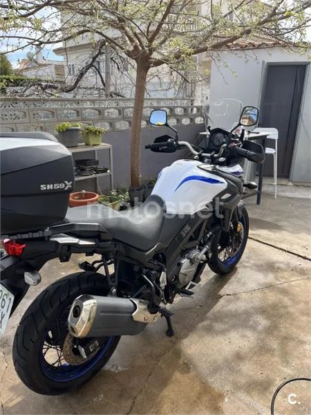 Suzuki V-Strom 650 XT – Vista 4