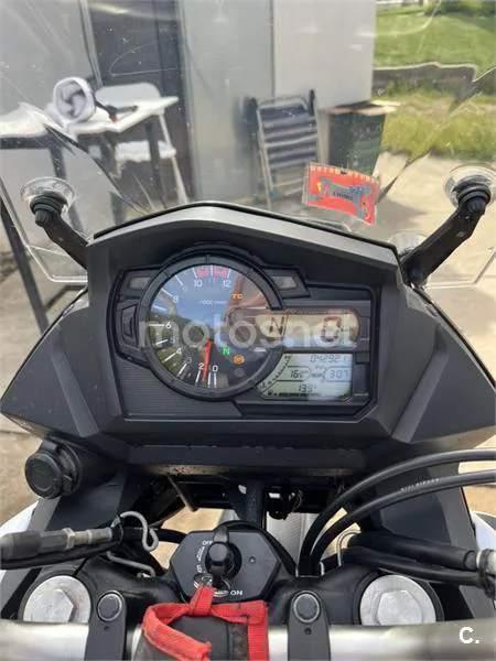 Suzuki V-Strom 650 XT – Vista 5