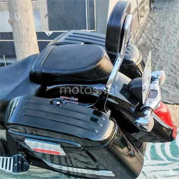 Yamaha XVS 1300 A Midnight Star – Vista 3
