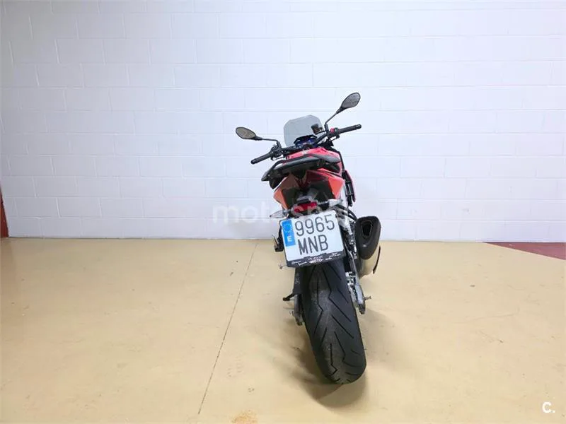 Aprilia Tuono V4 1100 – Vista 4